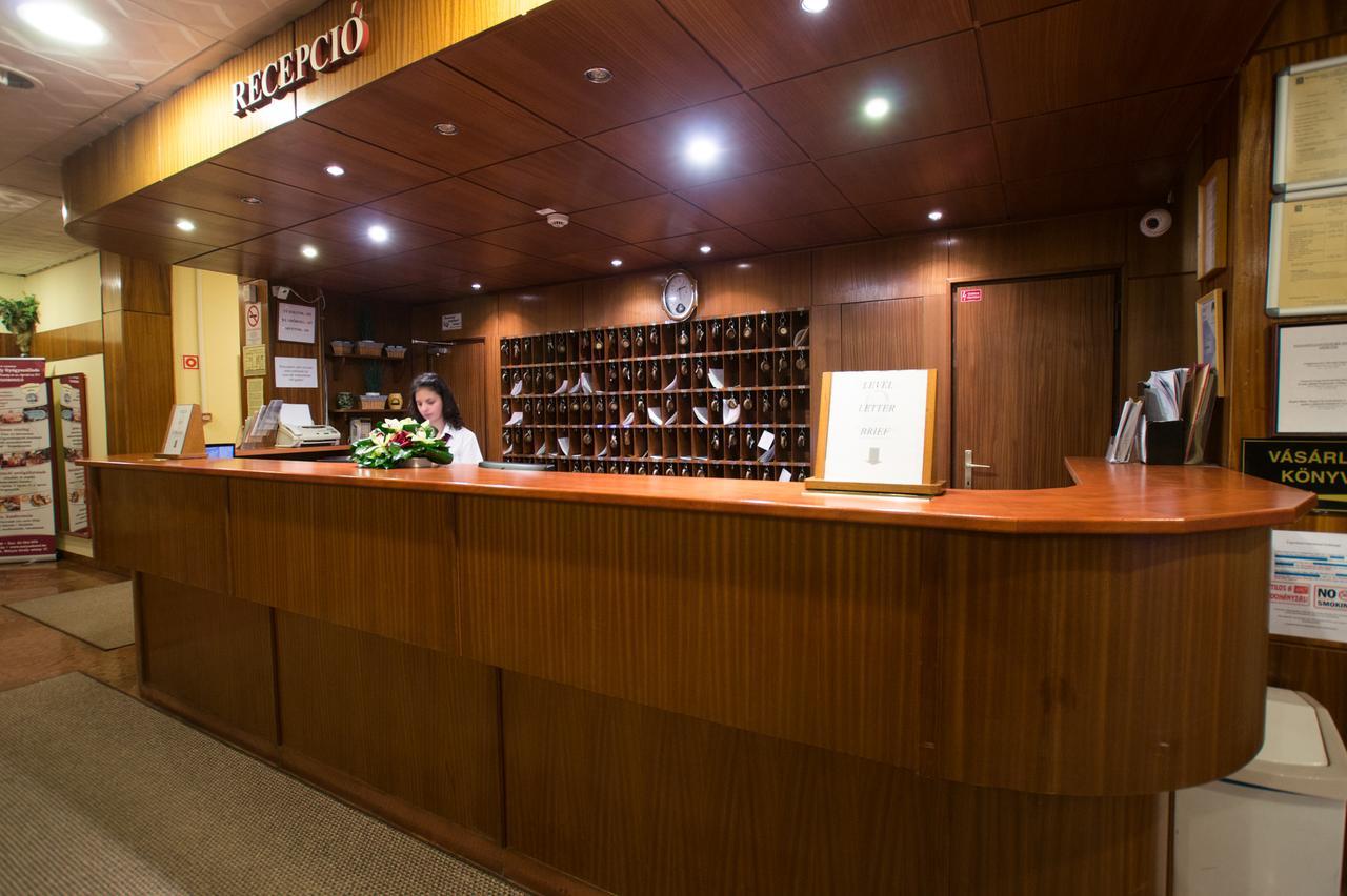 Matyas Kiraly Gyogy- Es Wellness Hotel Hajduszoboszlo Exterior photo